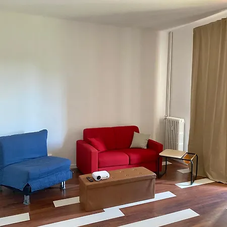 Francesca Ad Apartamento Alba (Piedmont)